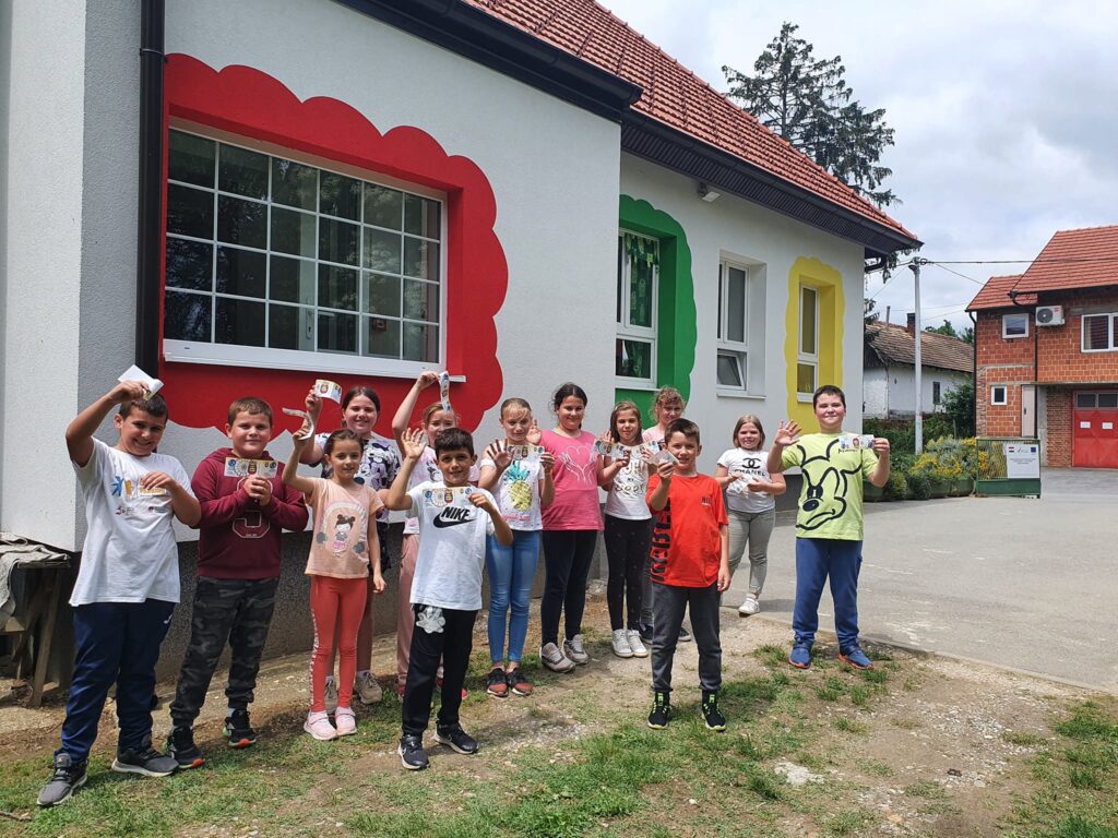 Općina Rovišće tradicionalno častila svoje školarce vožnjom u luna